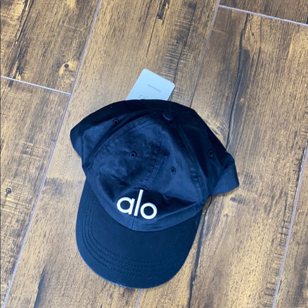 Alo Yoga Cap new with tags